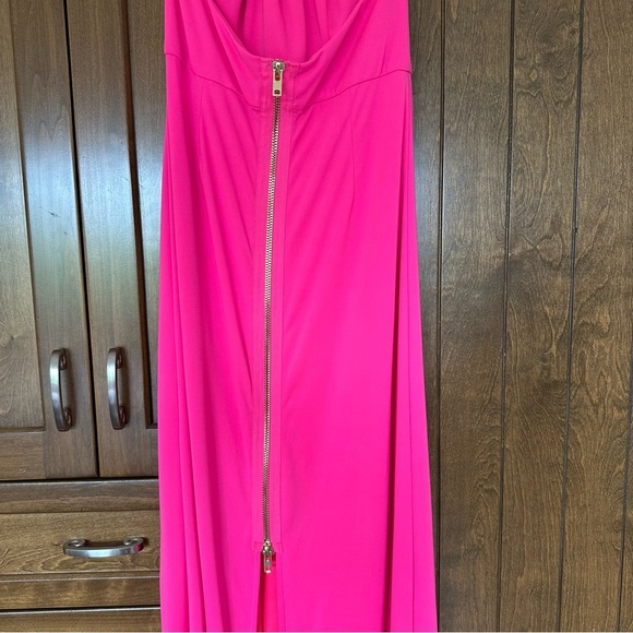 Hot Pink Formal halter dress size M - Picture 3 of 7